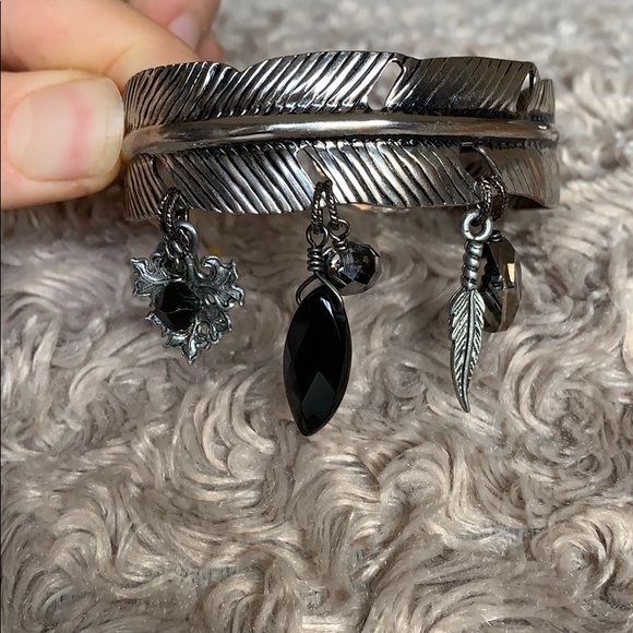 Zuka Feather Bangle Bracelet - Picture 5 of 5